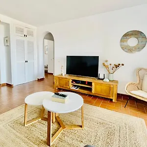 https://la-terraza-de-la-sabina.balearic-islands.net