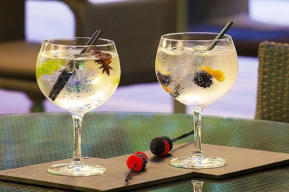 H10 Itaca Hotel Barcelona 4*,
